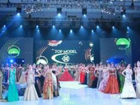 Miss Monde : les Miss en maillot de bain et en robe de soirée