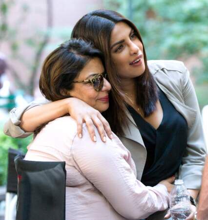 Sur le tournage de Quantico, Priyanka Chopra a invité sa maman 