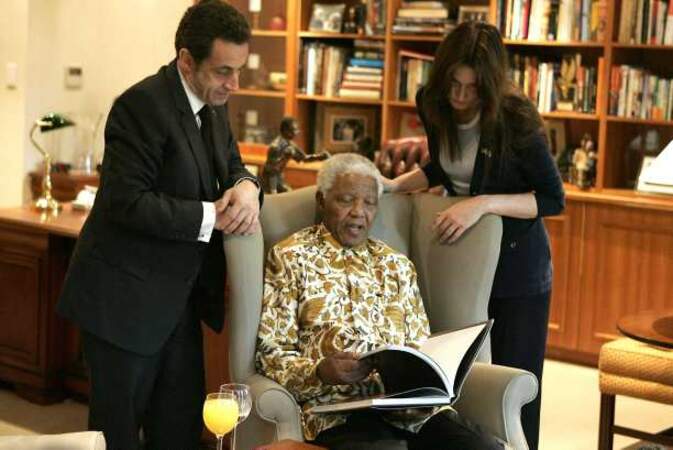 Nicolas Sarkozy en visite à la Fondation de Mandela à Johannesburg (2008)