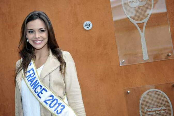 Miss France 2013, toujours souriante