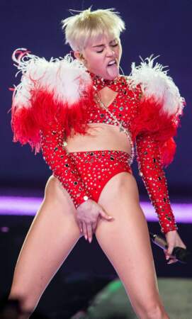 La provoc, c'est un art de vivre pour Miley Cyrus. 