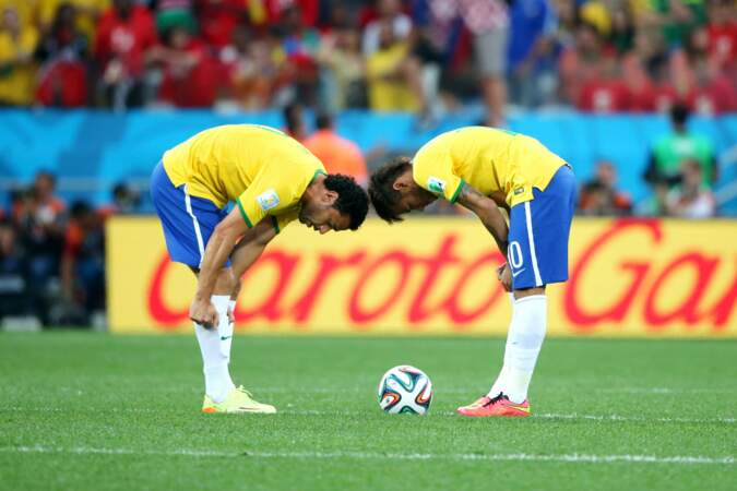 Fred Neymar très concentré avant Brésil Croatie (3/1)...
