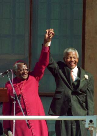 Nelson Mandela investi président de l'Afrique du Sud (1994)
