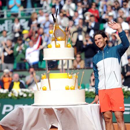 Rafael Nadal fête ses 27 ans sur le central de Roland Garros