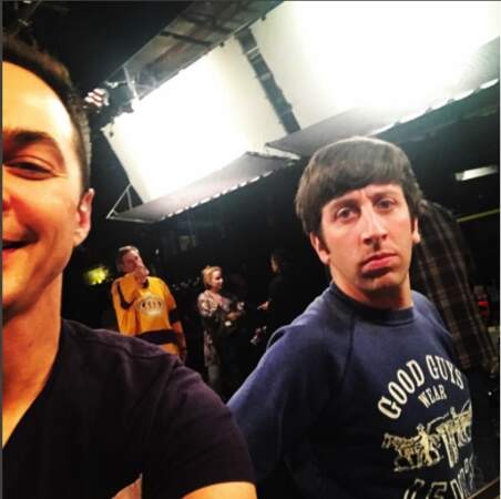 Jim (Parsons) qui rit, Simon (Helberg) qui pleure… Un jour normal sur le tournage de The Big Bang Theory