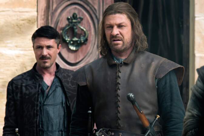Eddard "Ned" Stark (Sean Bean), roi du Nord, la tête sur les épaules