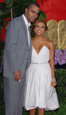 Le 7 juillet 2007, elle épouse le basketteur français Tony Parker, qu'elle fréquentait depuis 2003