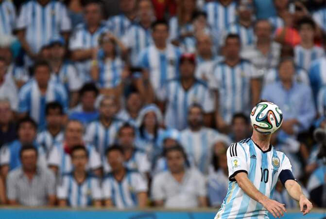 Lionel Messi, l'homme à tête de ballon