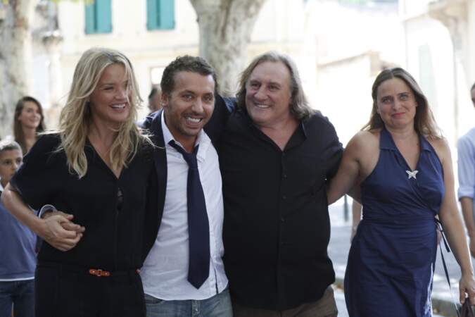 Puis la comédie Les Invincibles, où elle partage l'affiche avec Gérard Depardieu.