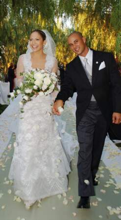 En 2001, Jennifer Lopez se remarie avec un de ses danseurs, Cris Judd. Elle a 31 ans. 