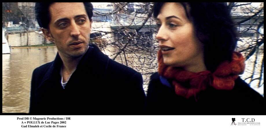 En 2002, elle partage l'affiche avec Gad Elmaleh où elle joue  dans "A+ Pollux"