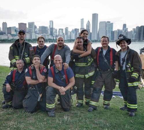 La team des pompiers sexy de Chicago Fire a encore une fois fait grimper la température cette année.