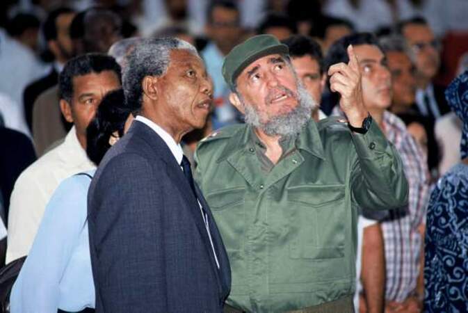  Nelson Mandela en visite à la Havane le 27 juillet 1991