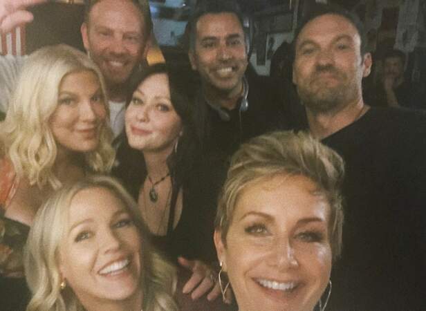 Les stars de Beverly Hills ont le sourire sur le tournage de leur suite qui s'annonce fun