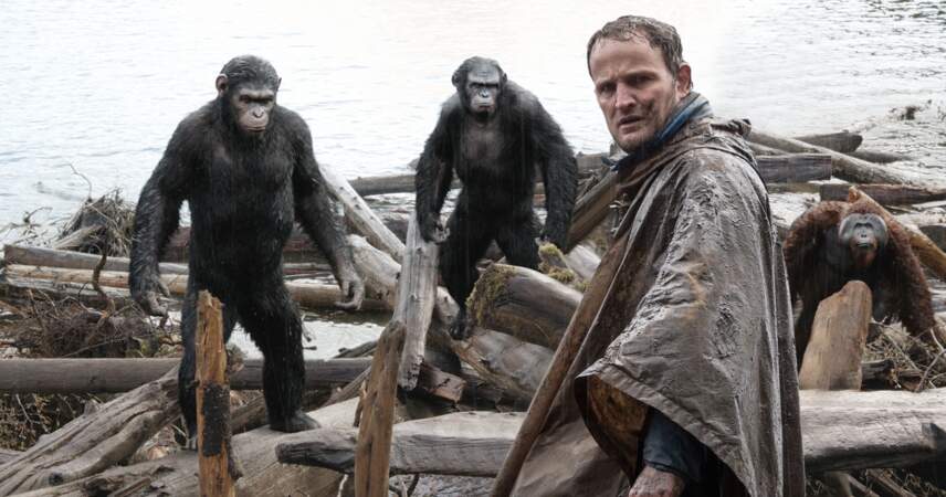 La Planète des singes: l'affrontement (2014), avec Jason Clarke (à droite)