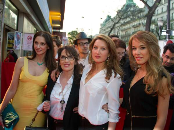 Frederique Bel , Chantal Lauby, Julia Piaton et  Elodie Fontan, l'équipe des filles 
