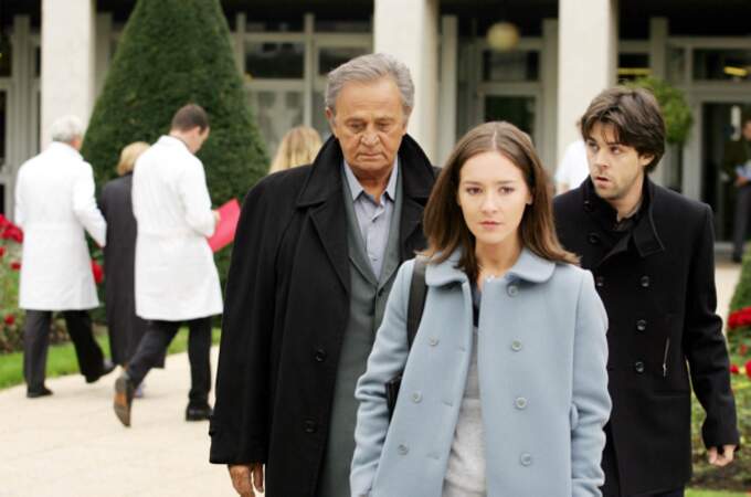 Dans Mademoiselle Navarro, il cède la vedette à sa fille à l'écran, Emmanuelle Boidron (2005)