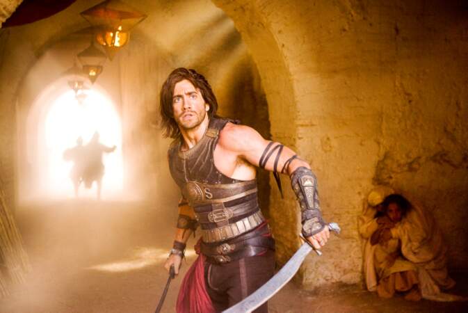 Dans Prince of Persia: Les Sables du temps (2010), il est pour la première fois la tête d'affiche d'un blockbuster