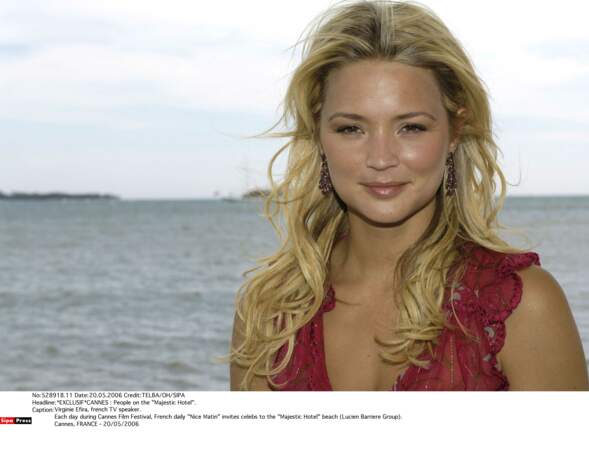 Sur la plage au Festival de Cannes en 2006, elle fait déjà sensation.