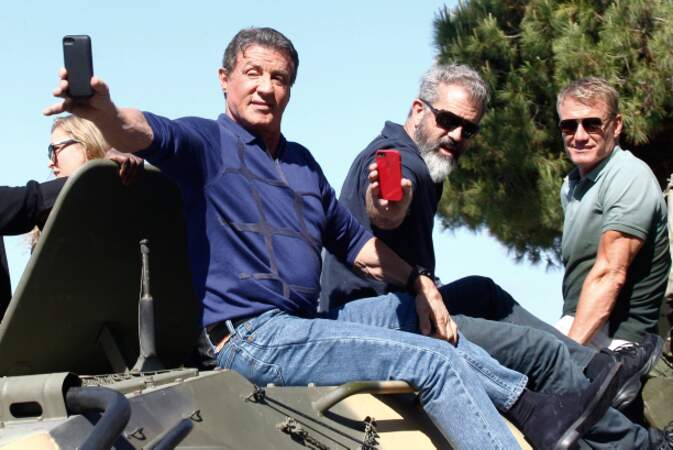 Stalone et Mel Gibson, sur un tank 