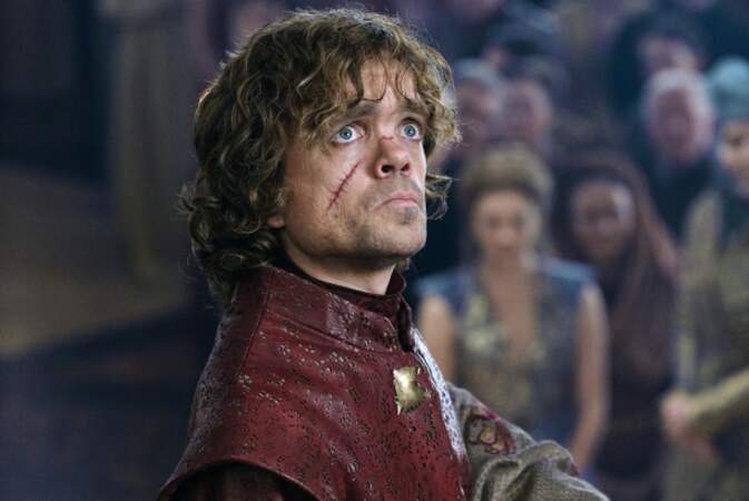Très futé, Tyrion Lannister (Peter Dinklage) manie le sarcasme et l’autodérision