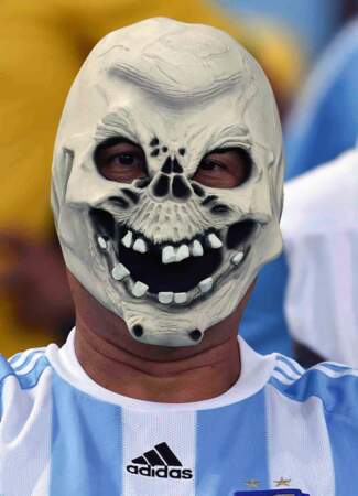 L'Argentine avance masquée 