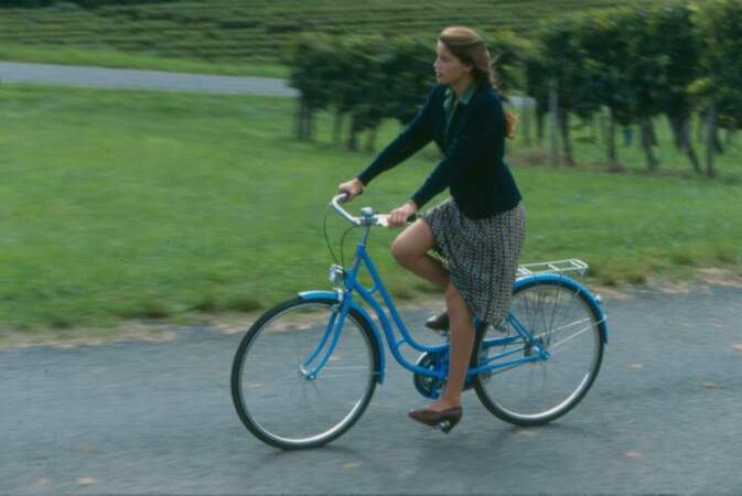 Elle incarne l'héroïne de La bicyclette bleue (2000) série de trois téléfilms, adaptés du roman de Régine Deforges.
