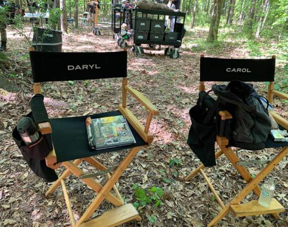Chut, ça tourne sur le plateau de Walking Dead : Norman Reedus et Melissa McBride sont dans les bois