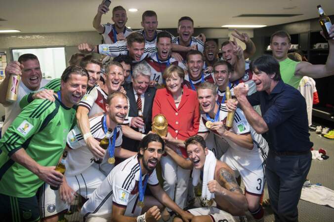 La chancelière Angela Merkel a fêté le sacre de l'équipe