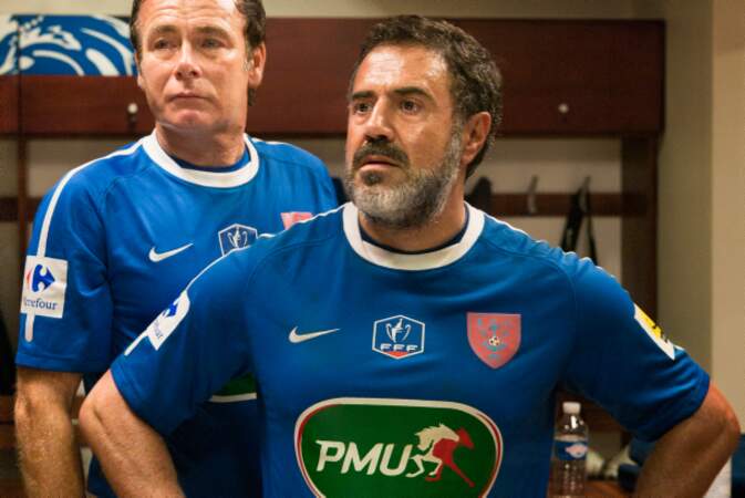 En ex-champion de foot alcoolique et ruiné, José Garcia donne la réplique à Franck Dubosc dans Les Seigneurs. 