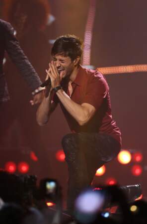 Enrique Iglesias, le charme version masculine aux MTV EMA