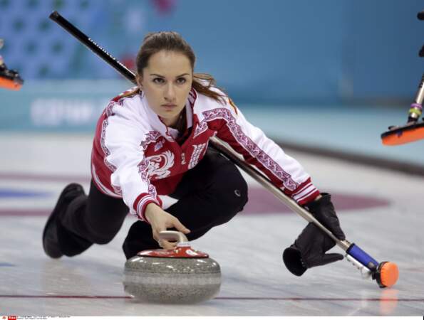 La joueuse de curling russe Anna Sidorova
