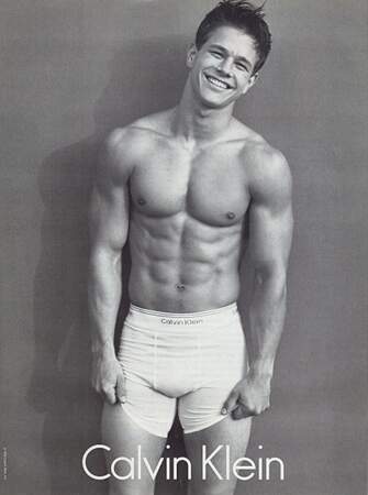 En 1992, Mark Wahlberg, mannequin lingerie… C'est chaud !