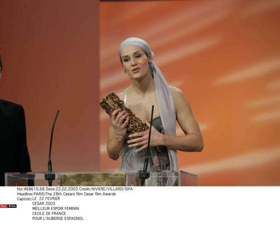 Ce qui lui vaudra d'être récompensé par ses paires avec le César du meilleur espoir féminin en 2003