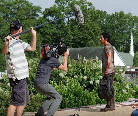 Pour cette scène de The Walking Dead, Steven Yeun, alias Glenn, semble se faire du mauvais sang…