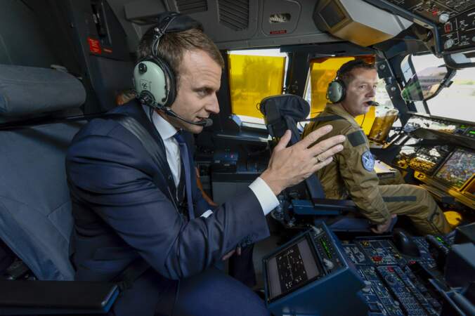 Emmanuel Macron au Salon international de l'aéronautique et de l'espace (2017)
