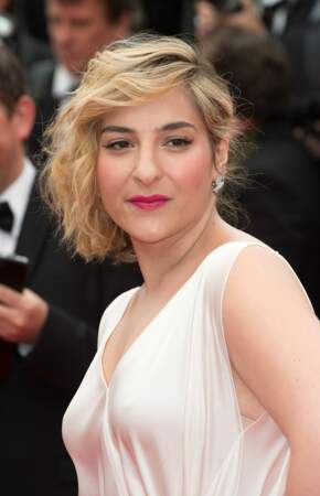 Marilou Berry foule le tapis rouge du Festival de Cannes 2013.